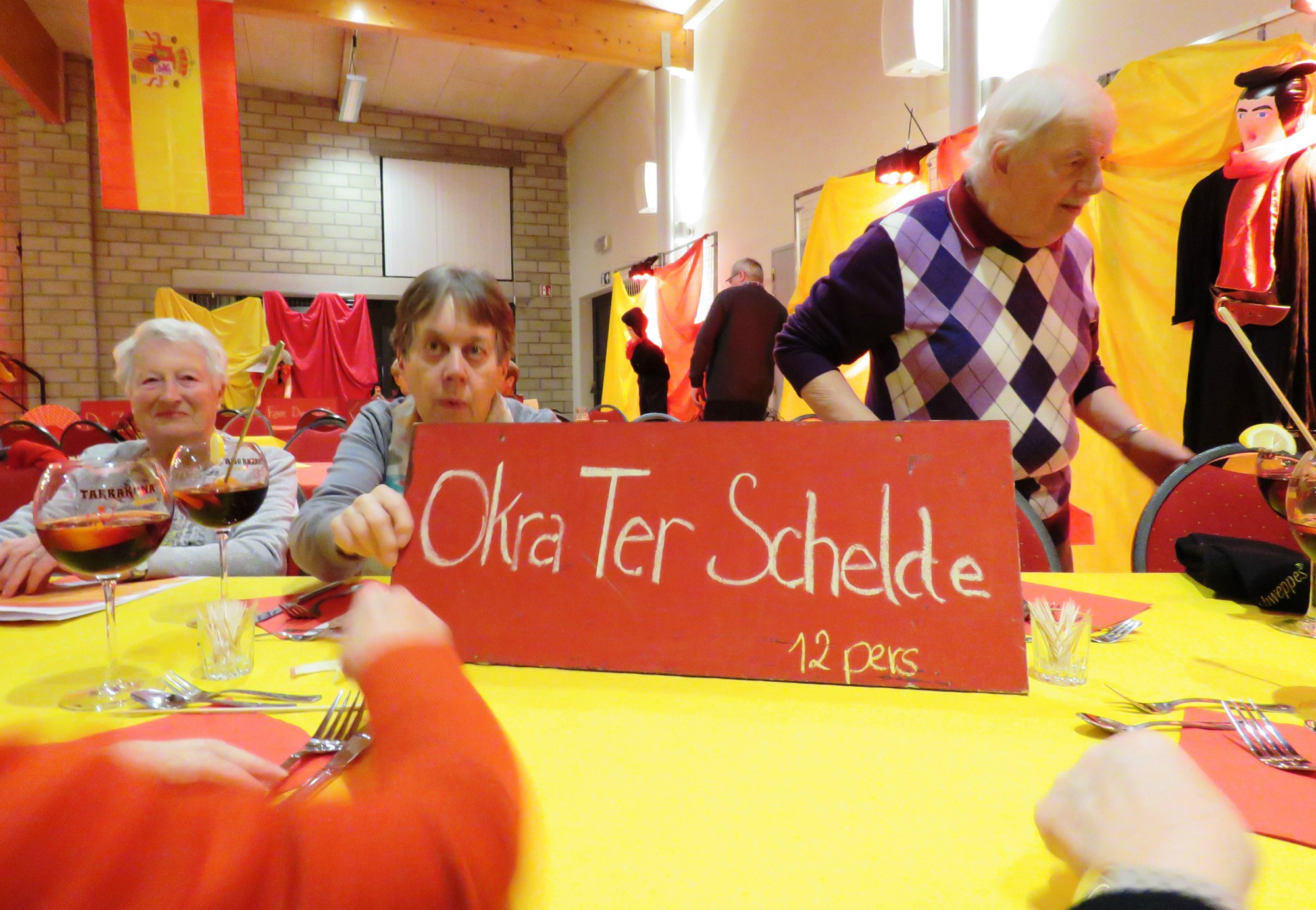 Elke groep vond heel snel zijn tafel terug