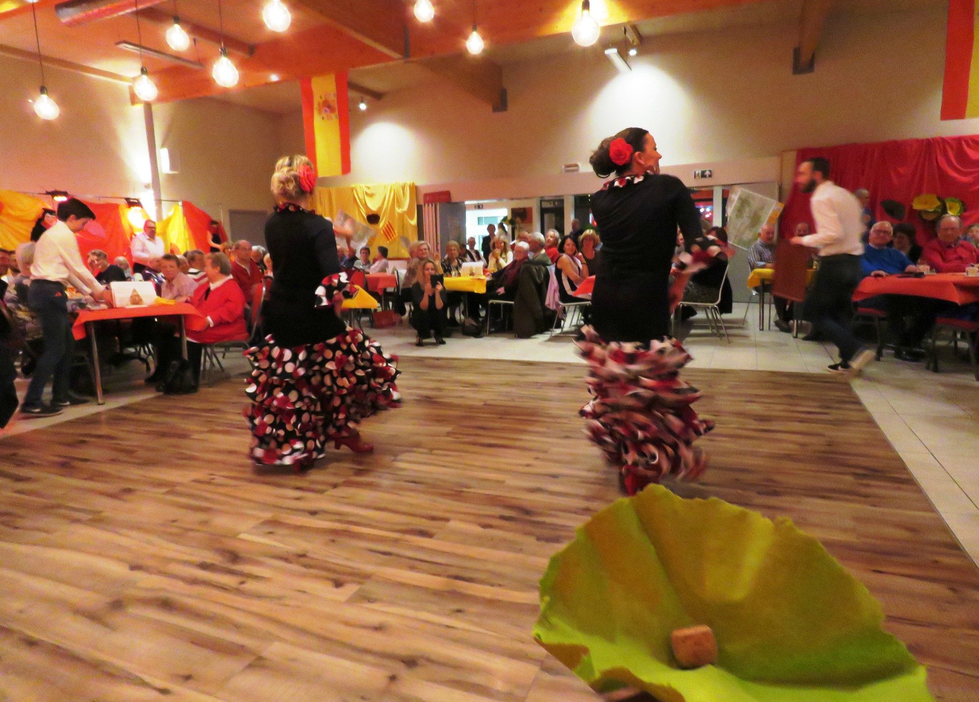 Een swingend flamenco-optreden van La Mariposa tijdens de Spaanse avond