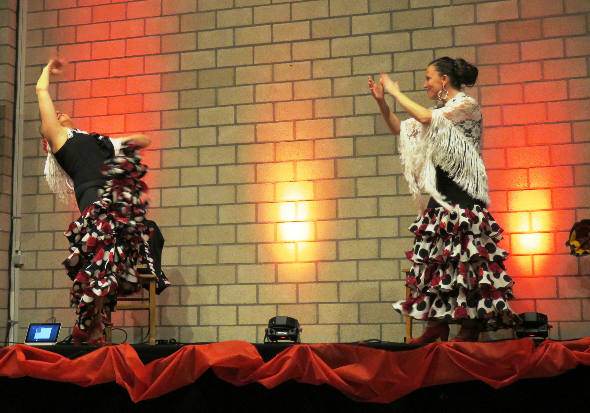 Een swingend flamenco-optreden van La Mariposa tijdens de Spaanse avond