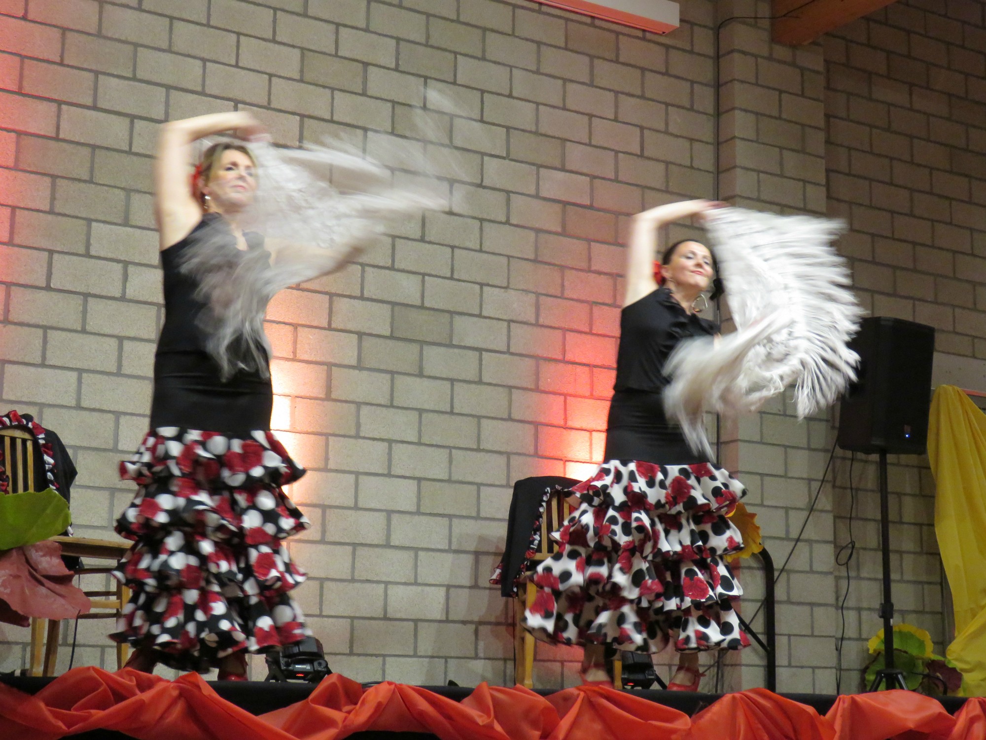 Een swingend flamenco-optreden van La Mariposa tijdens de Spaanse avond