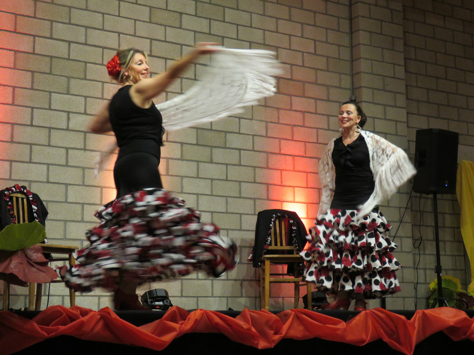 Een swingend flamenco-optreden van La Mariposa tijdens de Spaanse avond