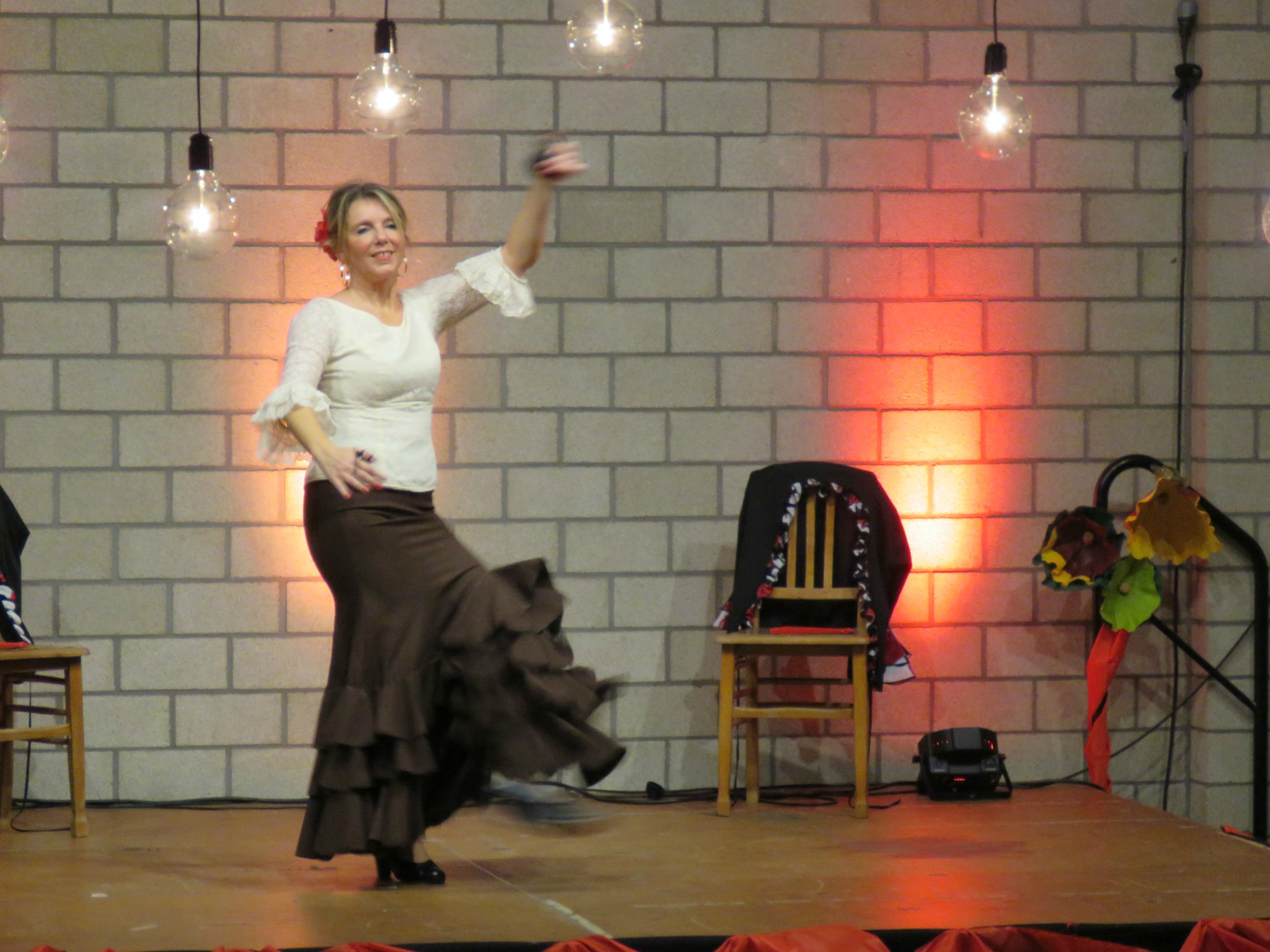 Een swingend flamenco-optreden van La Mariposa tijdens de Spaanse avond