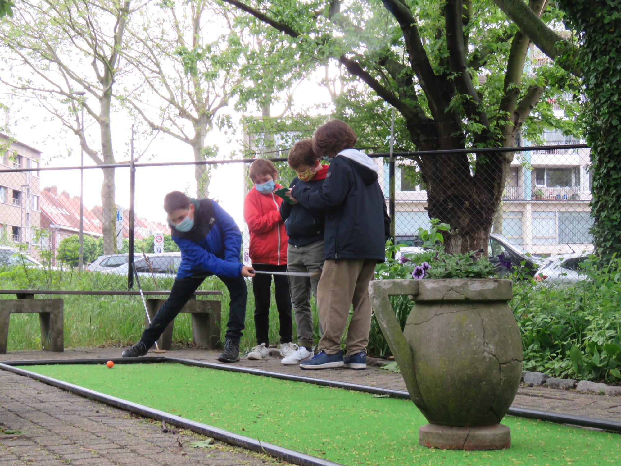 Eerste gezamenlijke activiteit vormelingen 2021 | Zoektocht en minigolf