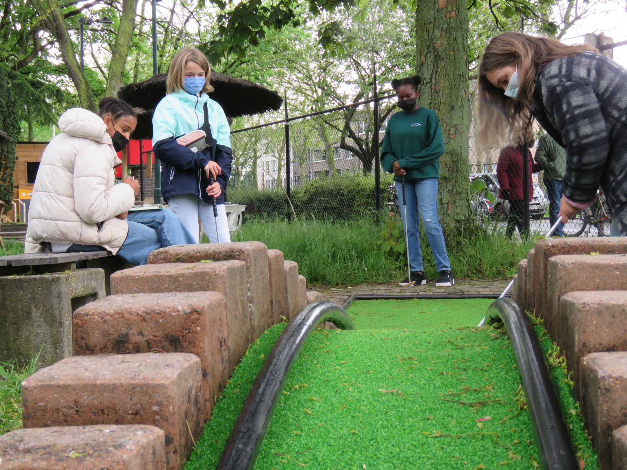 Eerste gezamenlijke activiteit vormelingen 2021 | Zoektocht en minigolf
