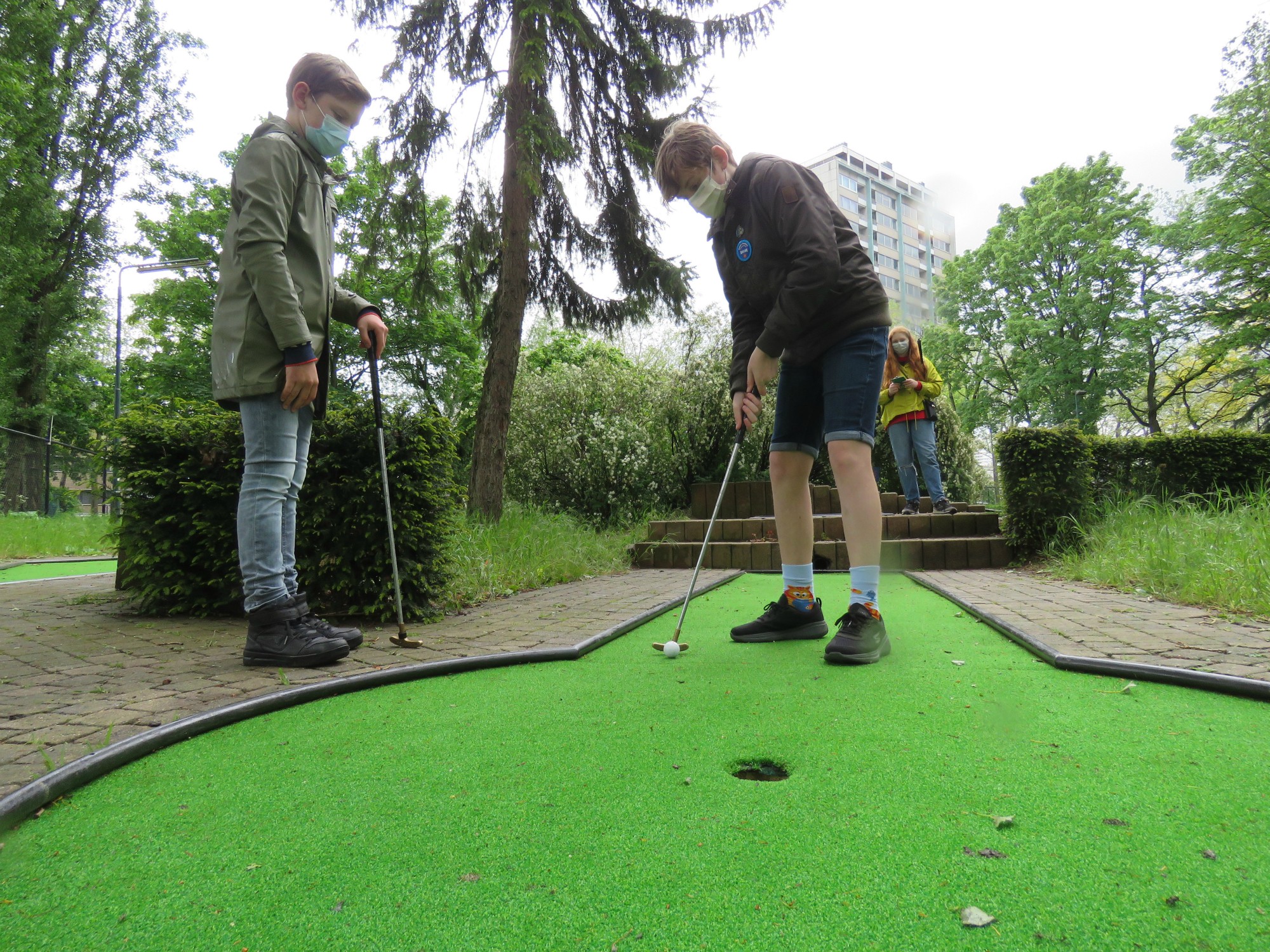 Eerste gezamenlijke activiteit vormelingen 2021 | Zoektocht en minigolf