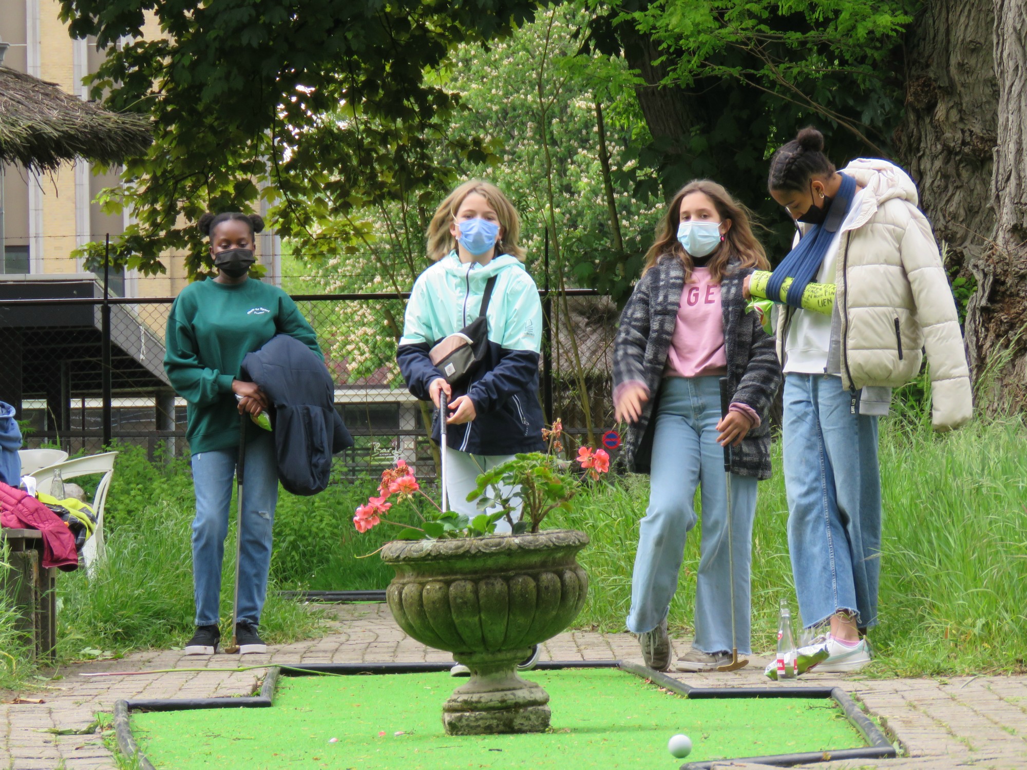 Eerste gezamenlijke activiteit vormelingen 2021 | Zoektocht en minigolf