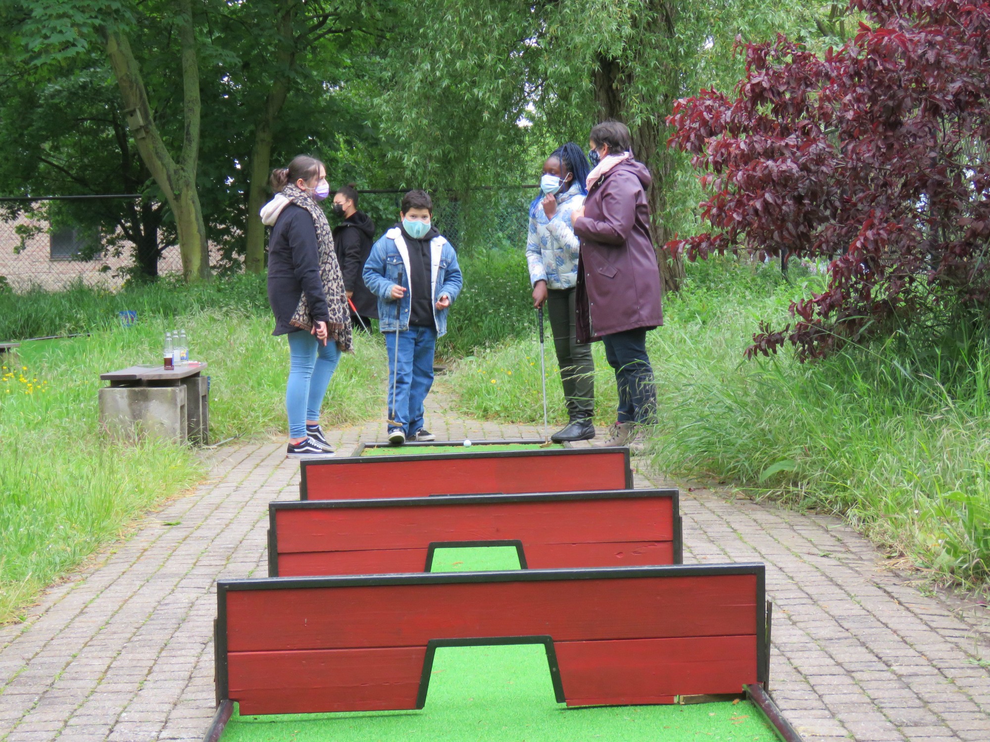 Eerste gezamenlijke activiteit vormelingen 2021 | Zoektocht en minigolf
