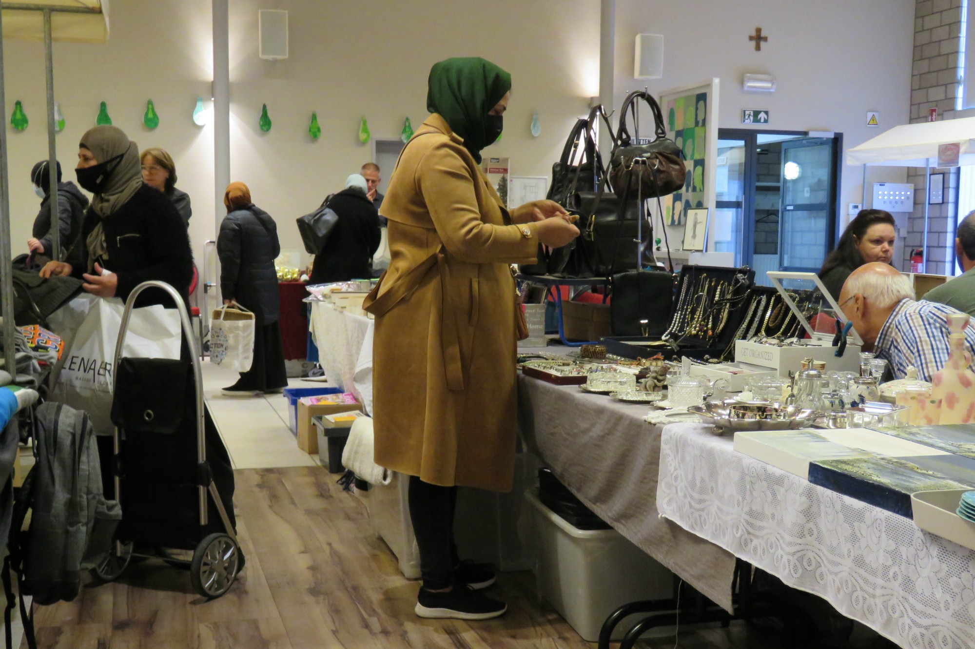 De rommelmarkt op zaterdag in het Sint-Anneke Centrum
