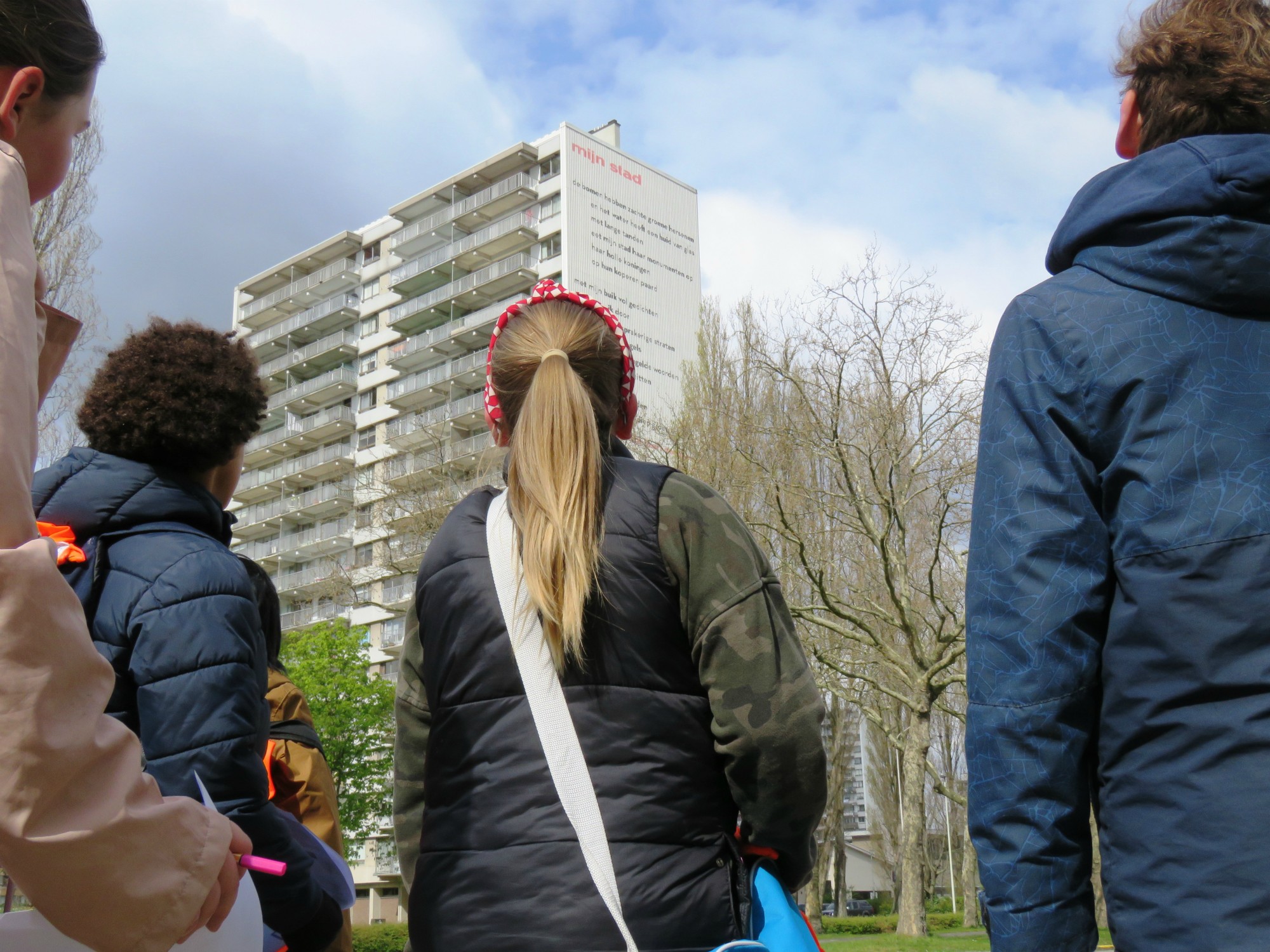 'Mijn stad', gevonden hoog op een gebouw