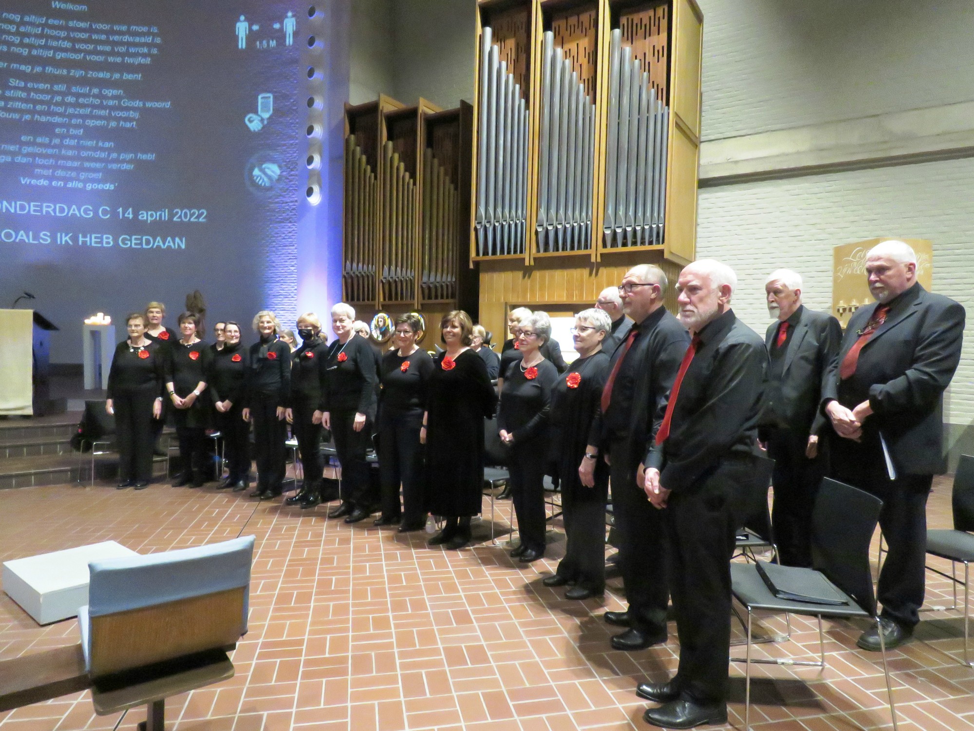 Het Sint-Annakoor o.l.v. Myriam Baert - Joannes Thuy aan het orgel