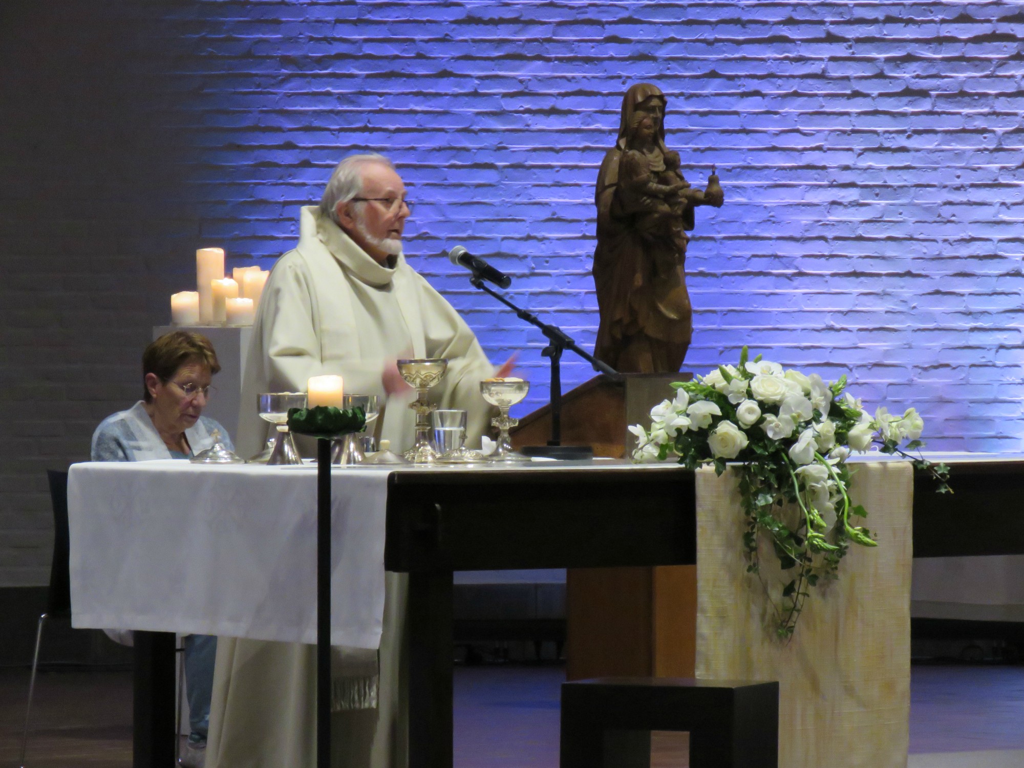 Voorganger priester Paul Scheelen
