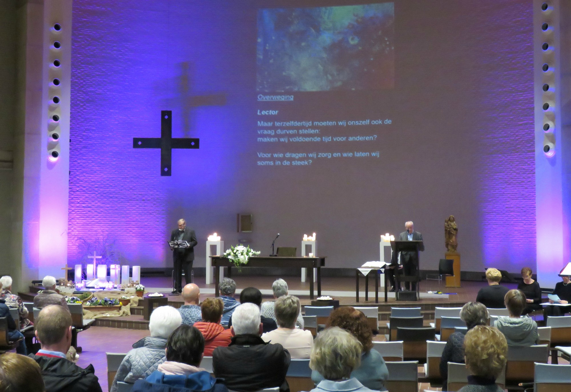 Viering Goede Vrijdag - Sint-Anna-ten-Drieënkerk, Antwerpen Linkeroever