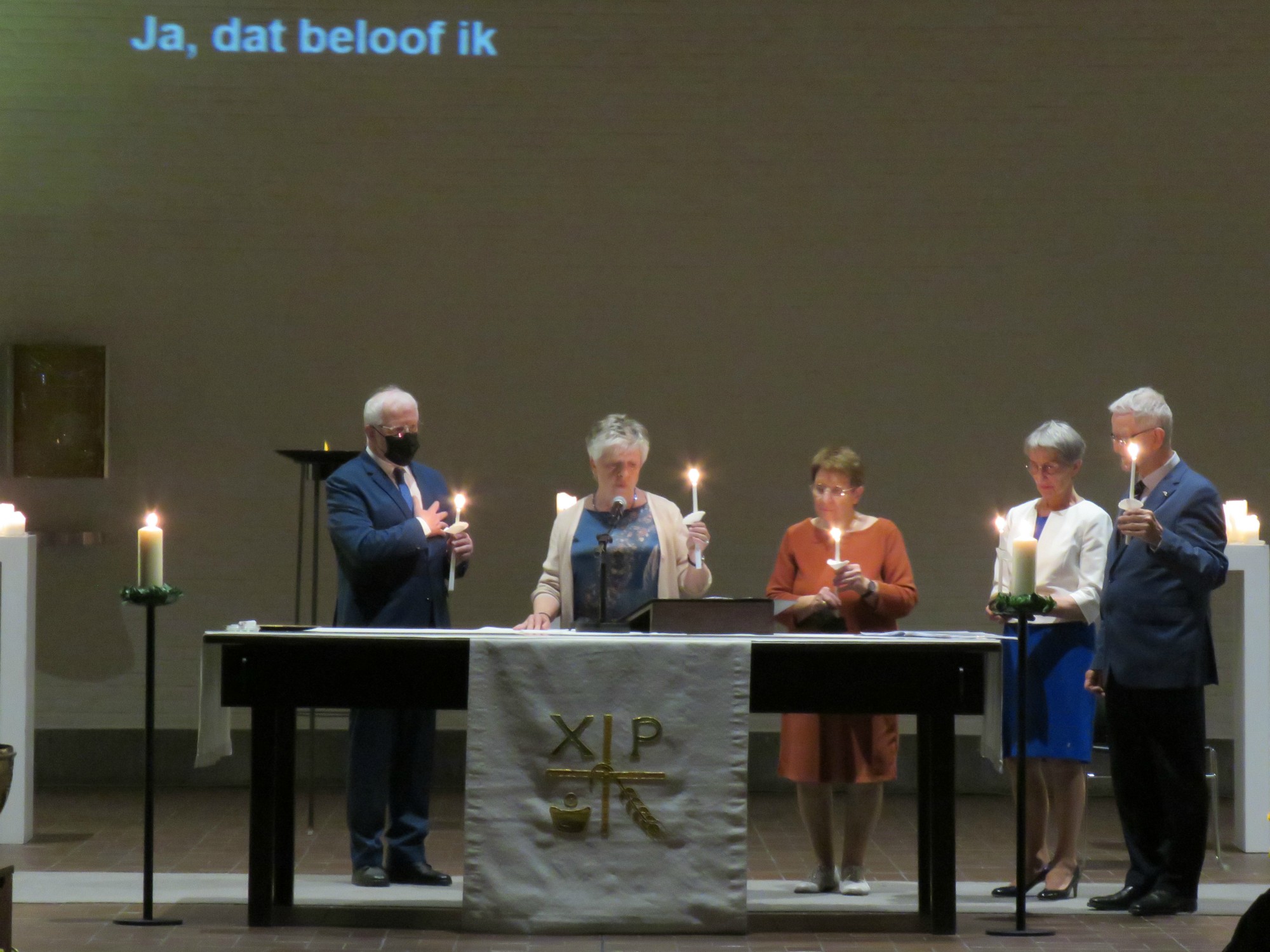Paaswake - Hernieuwen van de doopbeloften