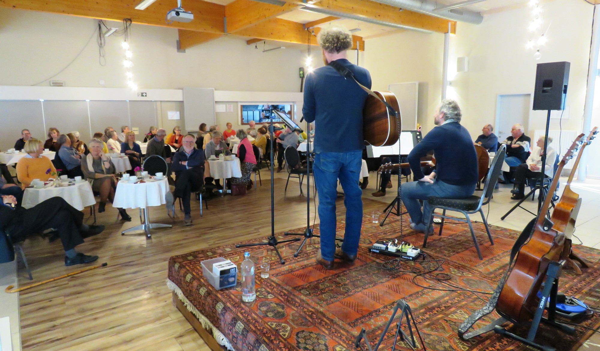 De bindteksten van troubadour Koen Dewulf waren heel geniaal