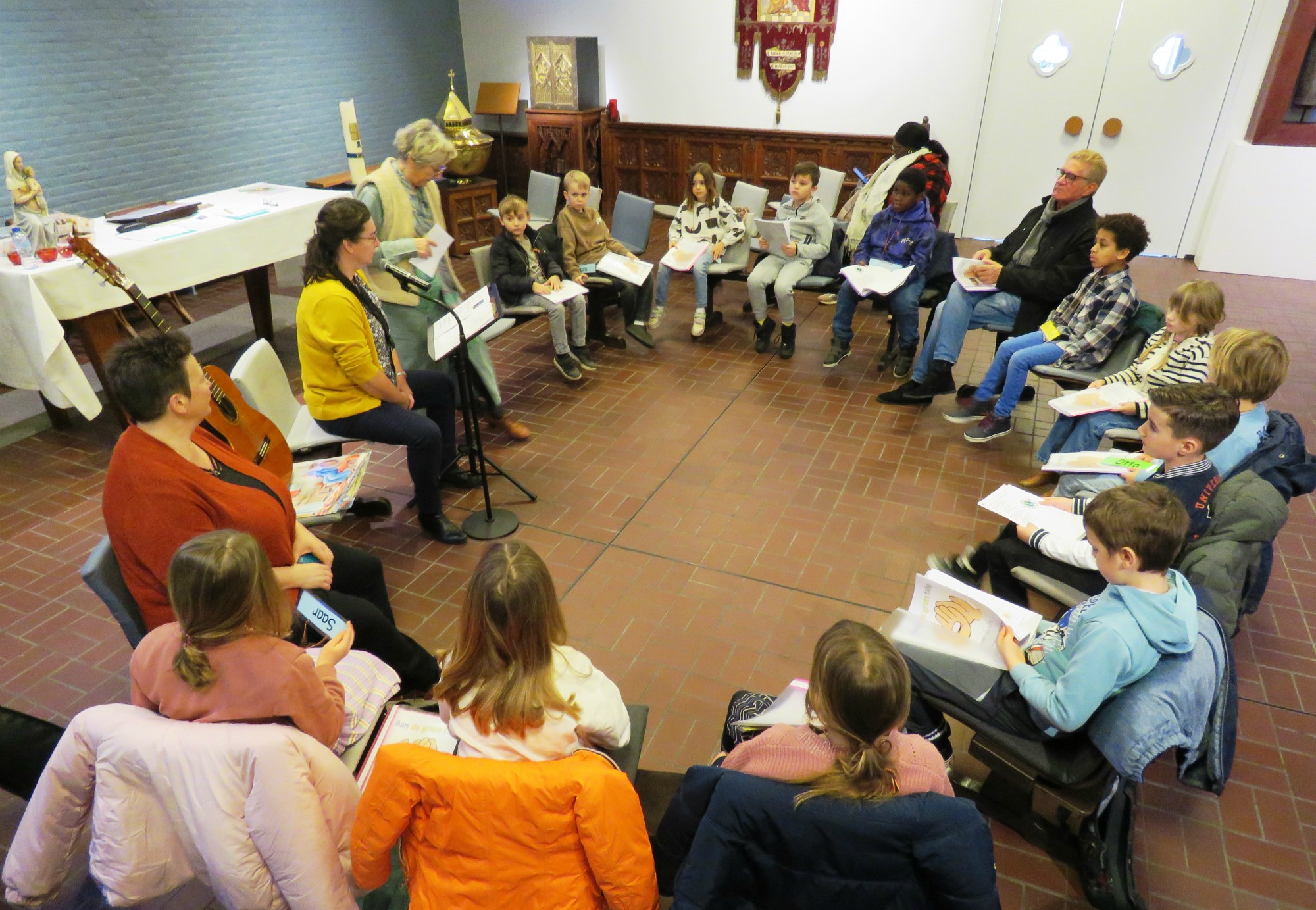 Catechese voorbereiding 4 - Lichtmis - Eerste communicanten 2025 - Sint-Anna-ten-Drieënkerk, Antwerpen Linkoever