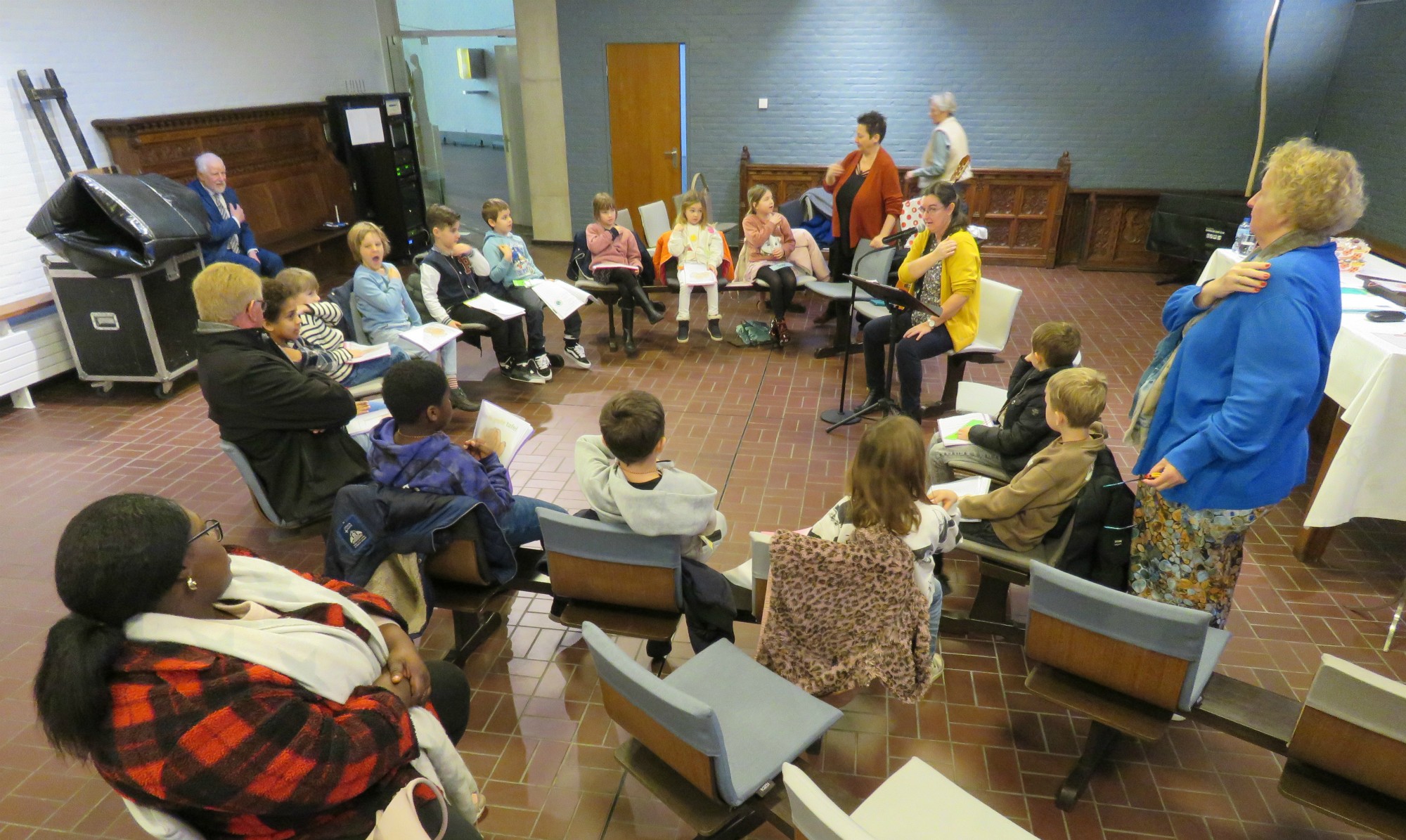 Catechese voorbereiding 4 - Lichtmis - Eerste communicanten 2025 - Sint-Anna-ten-Drieënkerk, Antwerpen Linkoever
