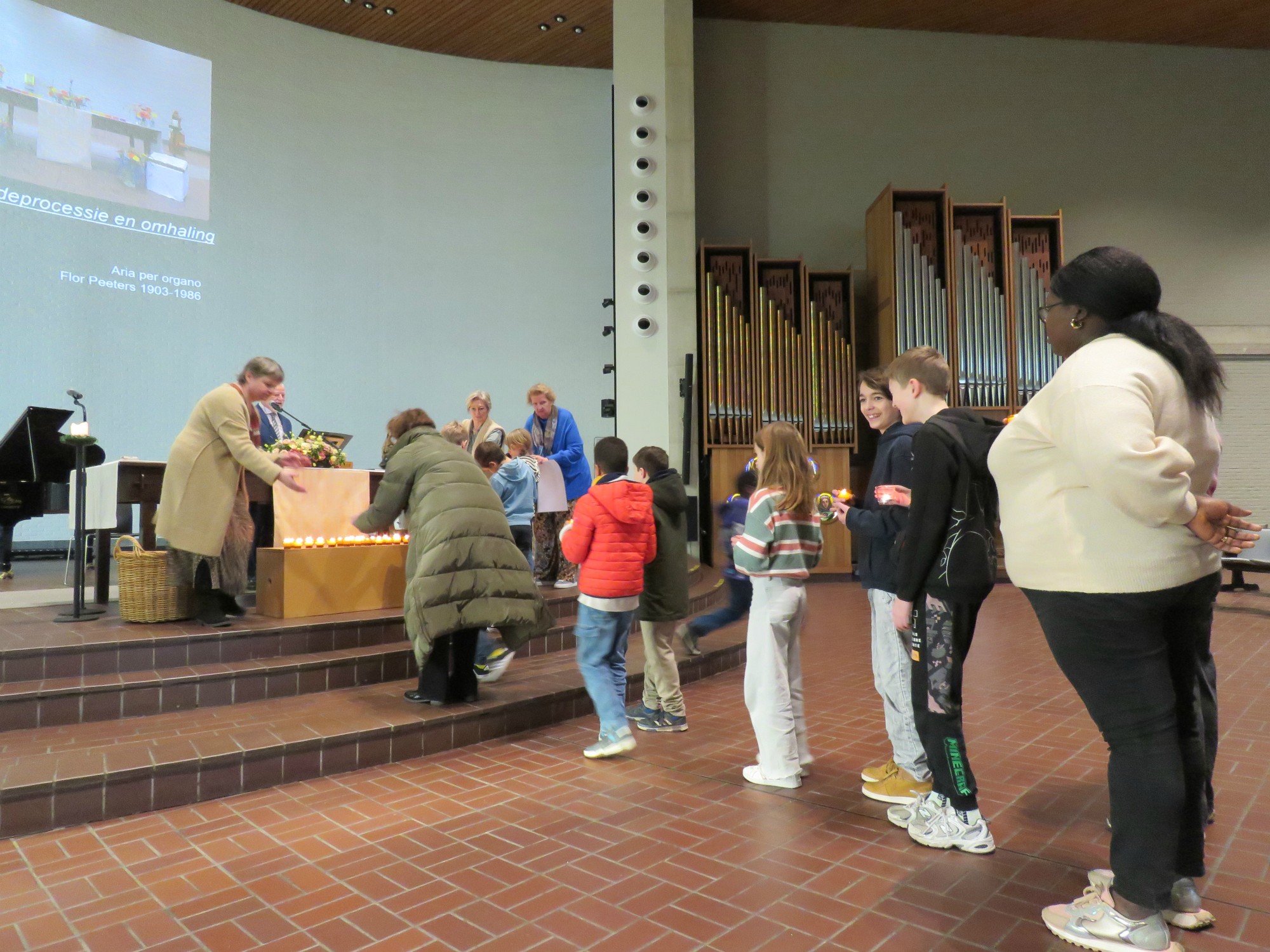 Wegwijzerviering - Lichtmis - Dopelingen - Eerste communicanten - Vormelingen - Sint-Anna-ten-Drieënkerk, Antwerpen Linkeroever
