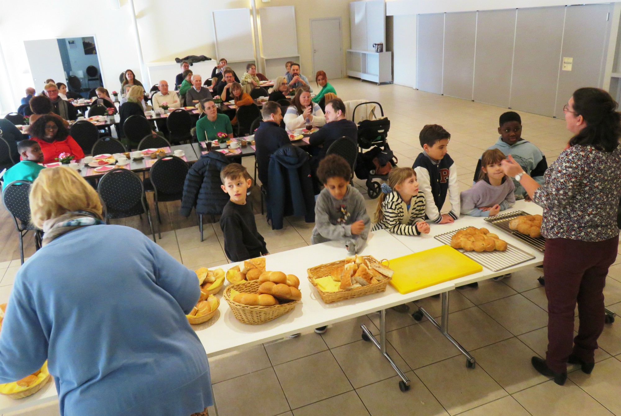 Het vriendschapsbrood werd gebroken en gedeeld