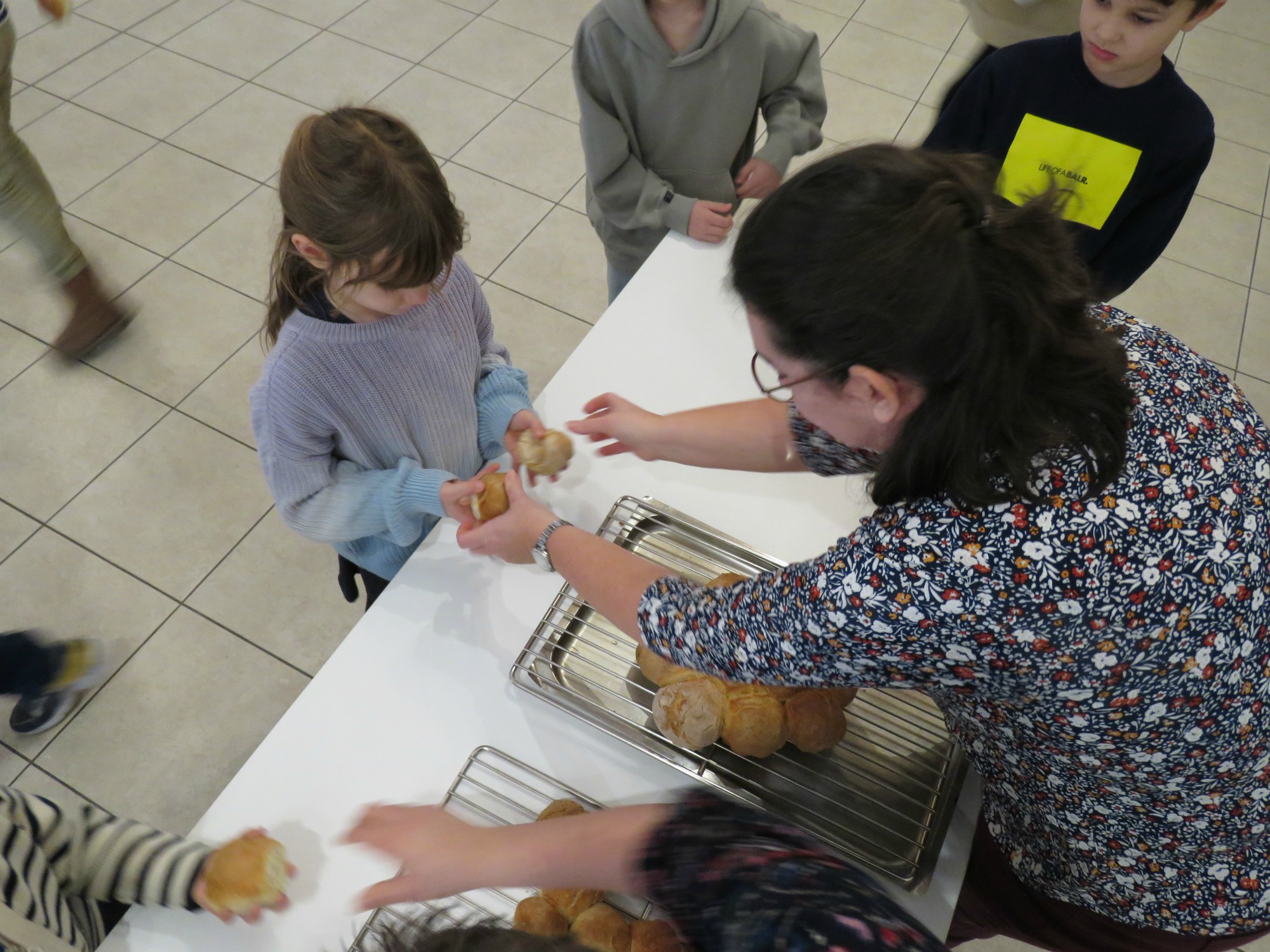 Catechesemoment 5 - Broodmaaltijd - Sint-Anna-ten-Drieënparochie, Antwerpen Linkeroever