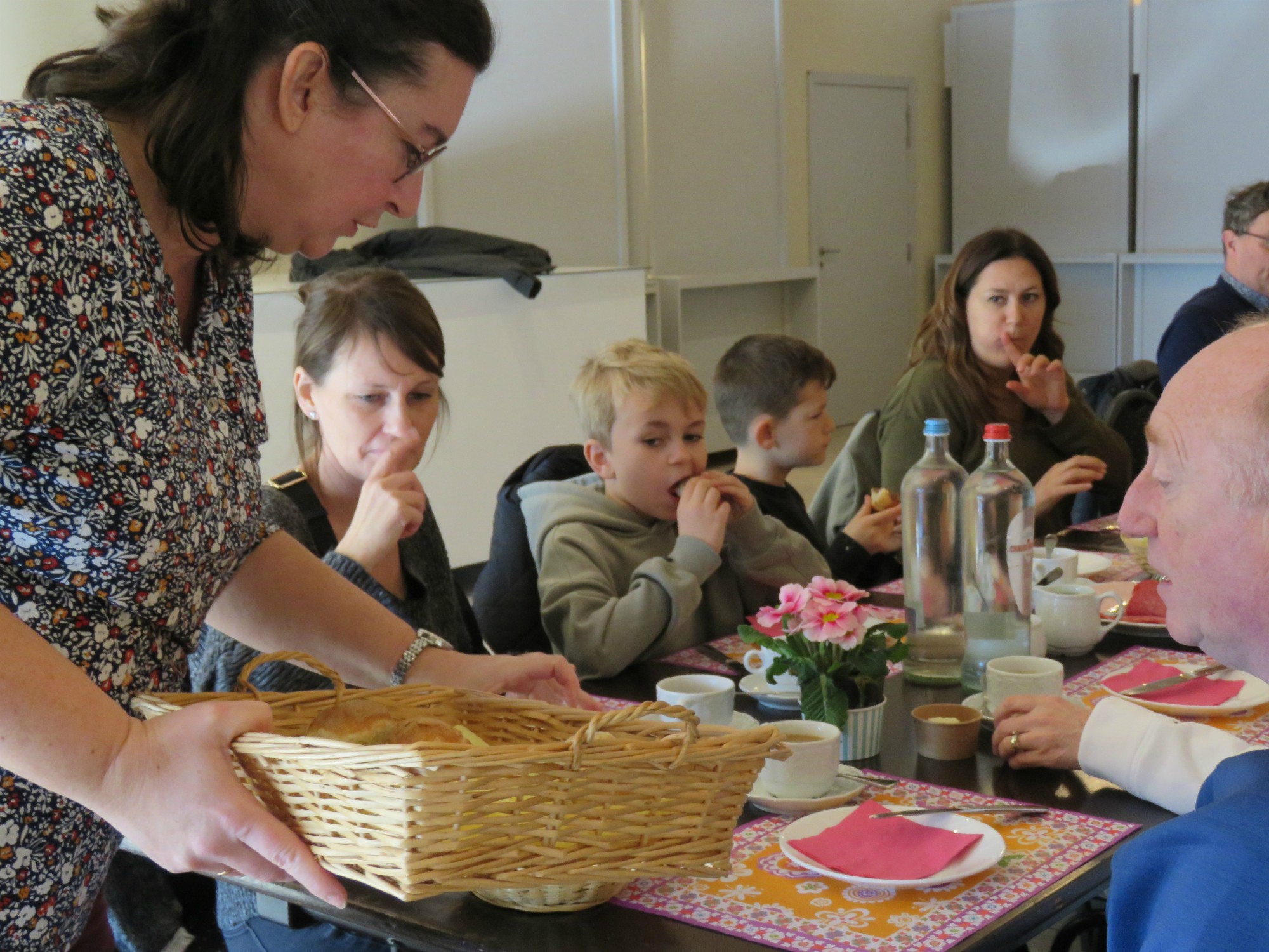 Catechesemoment 5 - Broodmaaltijd - Sint-Anna-ten-Drieënparochie, Antwerpen Linkeroever