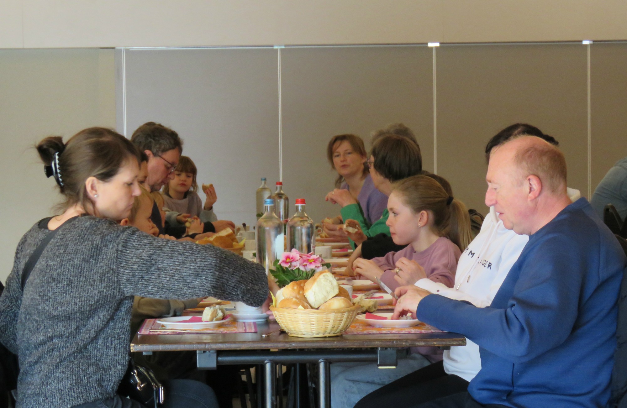 Catechesemoment 5 - Vele ouders en familie kwamen genieten van de broodmaaltijd