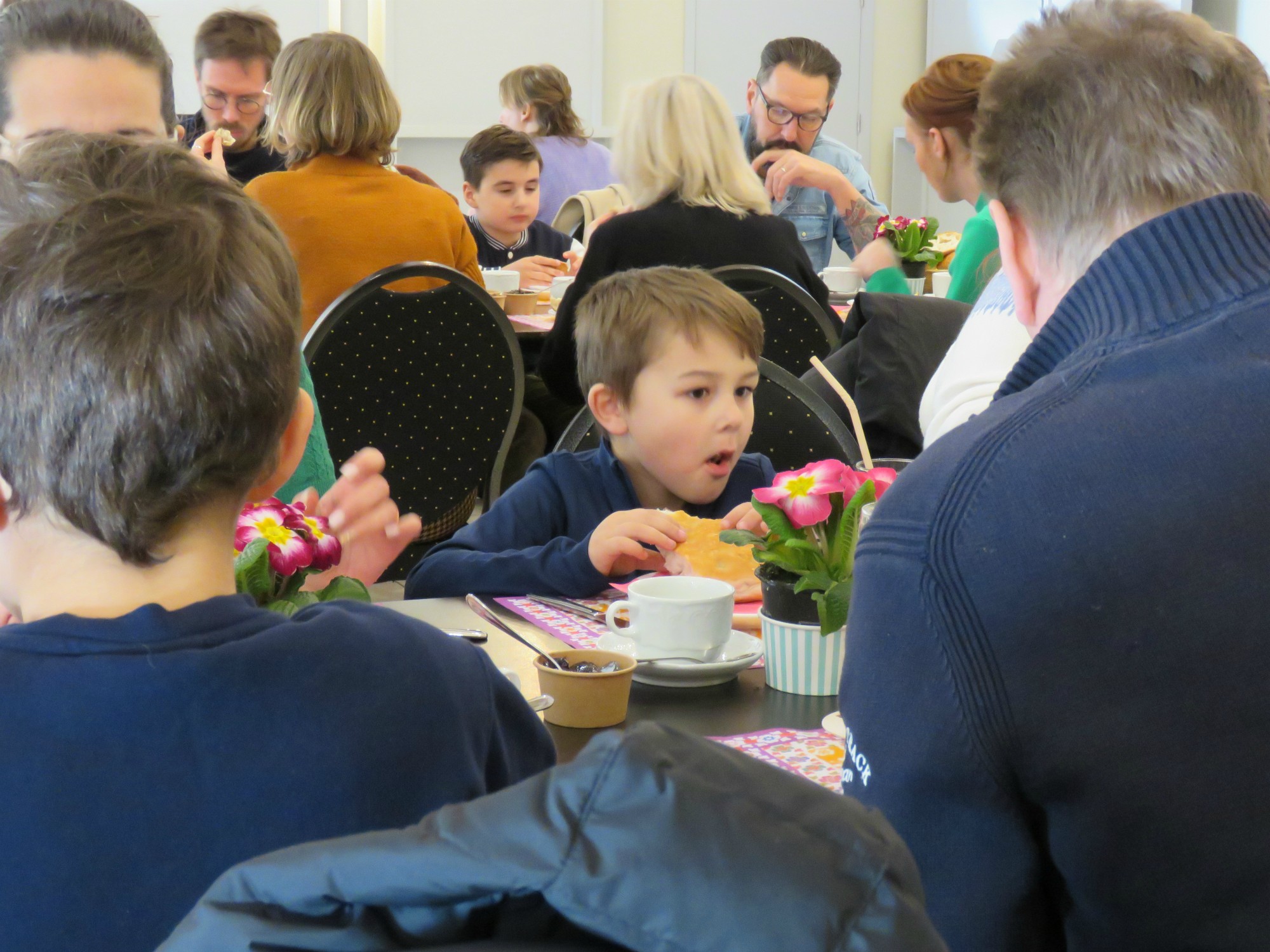 Catechesemoment 5 - Broodmaaltijd - Sint-Anna-ten-Drieënparochie, Antwerpen Linkeroever