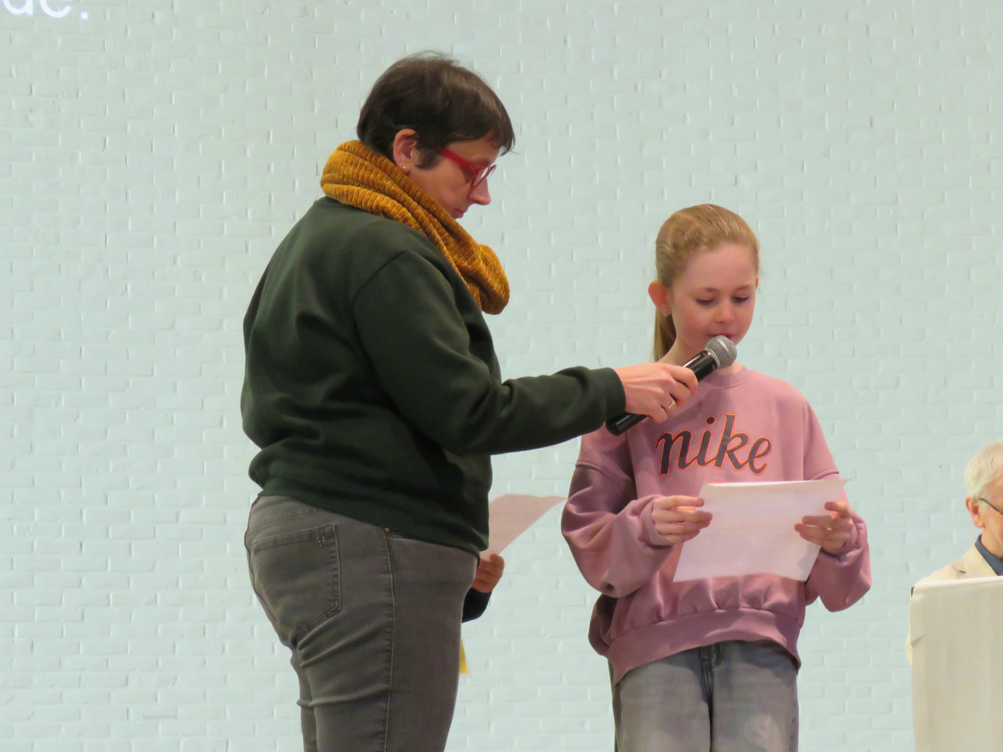 Wegwijzerviering - Welkom door een vormeling en eerste communicant